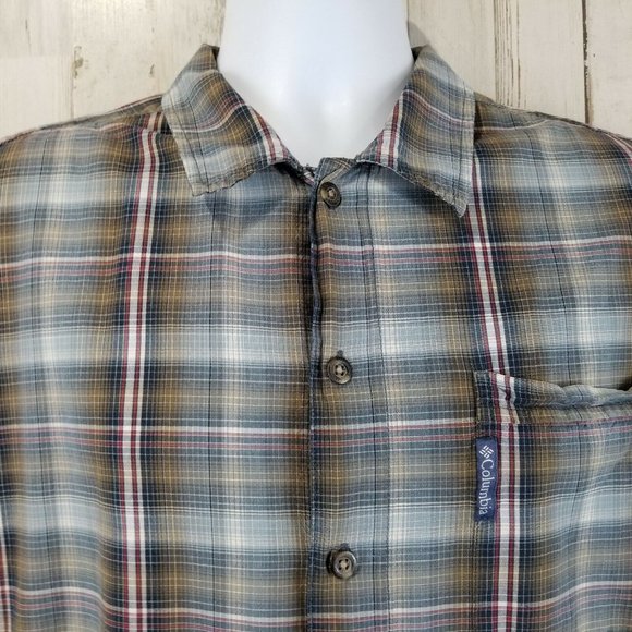 Columbia Mens Shirt L Green Plaid Short Sleeve Button Front Single Pocket AK7 - Picture 2 of 5